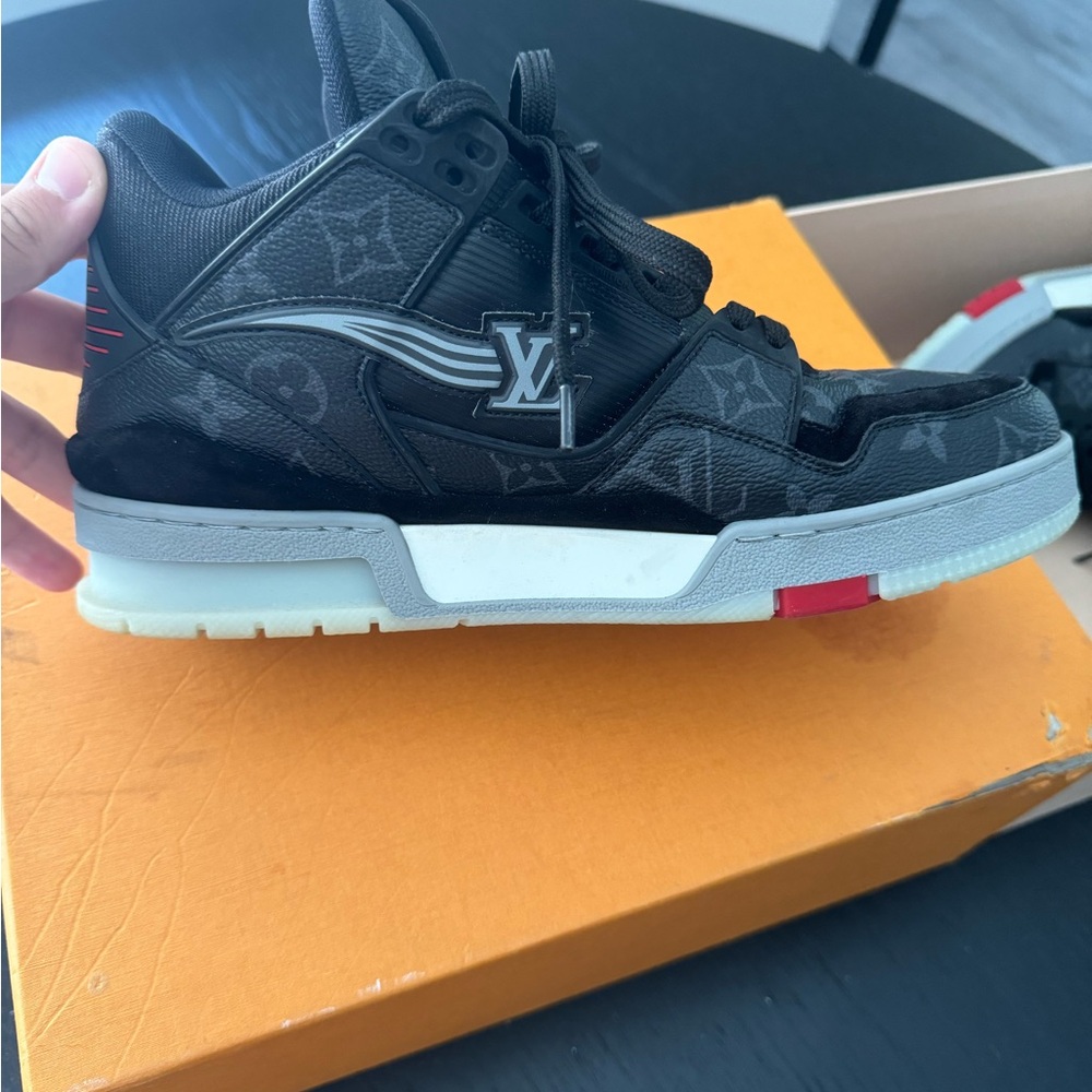 Louis Vuitton Trainer Eclipse - image 4
